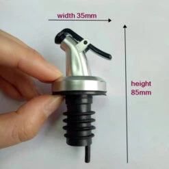 Silver Plastic Pourer Oil Bottles -Pretty Little Designs IMG 2064 2