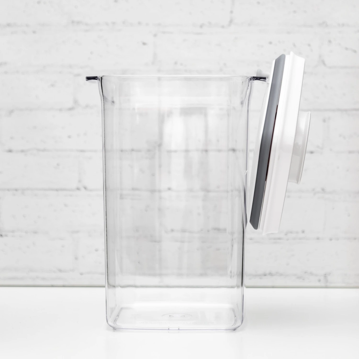 White Push Top Pantry Container - 4L 7 White Push Top Pantry Container - 4L - Image 5