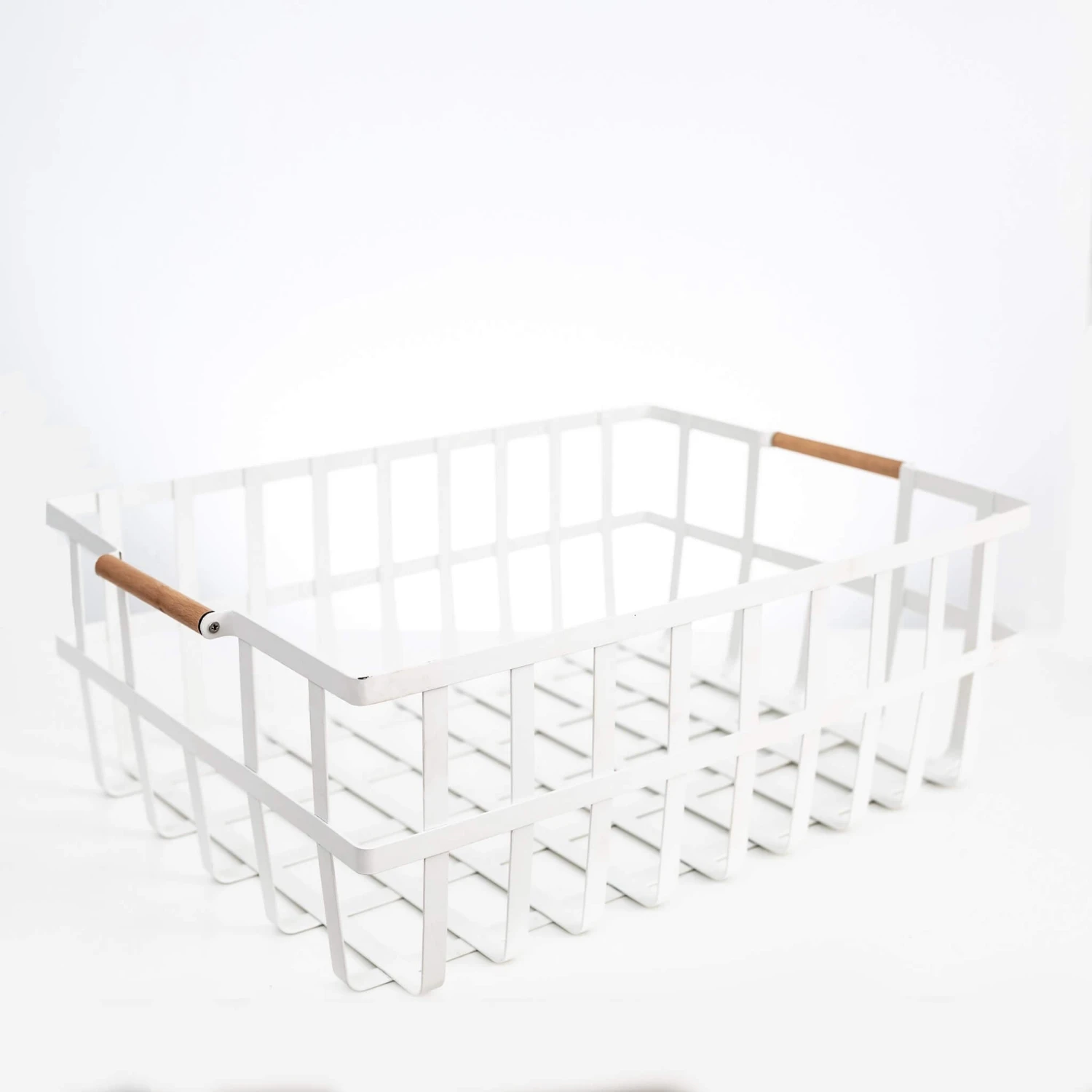 White Large Storage Basket With Wooden Handle 5 White Large Storage Basket With Wooden Handle - Image 3
