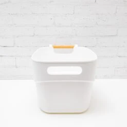 Simply Organised Storage Tubs 35 Simply Organised Storage Tubs -Pretty Little Designs PrettyLittleDesigns 5411