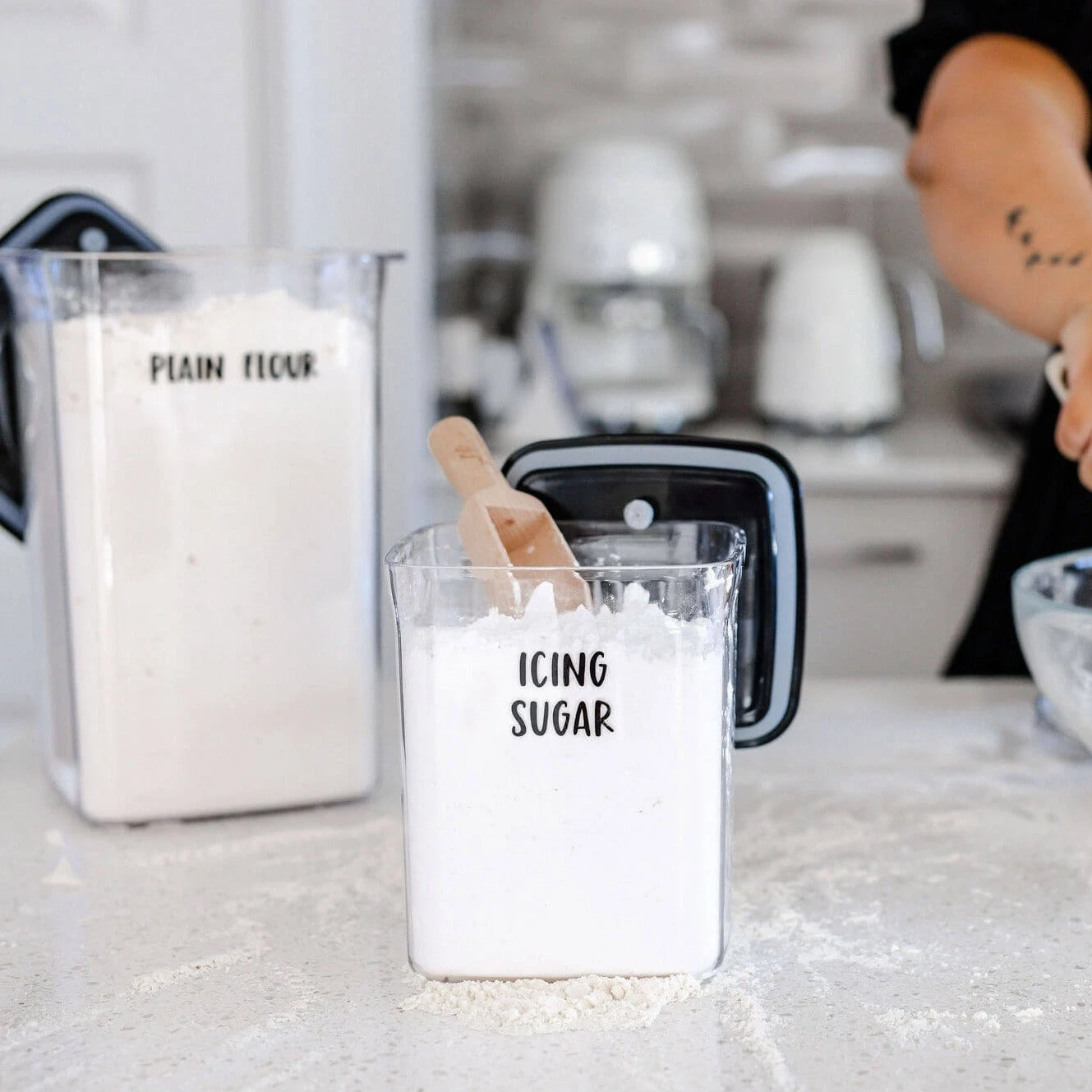 Black Push Top Pantry Container - 4L 11 Black Push Top Pantry Container - 4L - Image 9